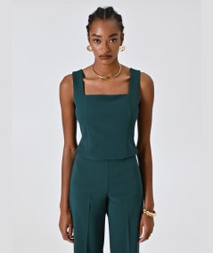 Top a Trapezio Rinascimento | Linee Morbide e Stile Unico