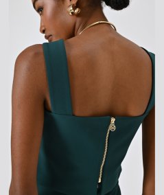 Top a Trapezio Rinascimento | Linee Morbide e Stile Unico